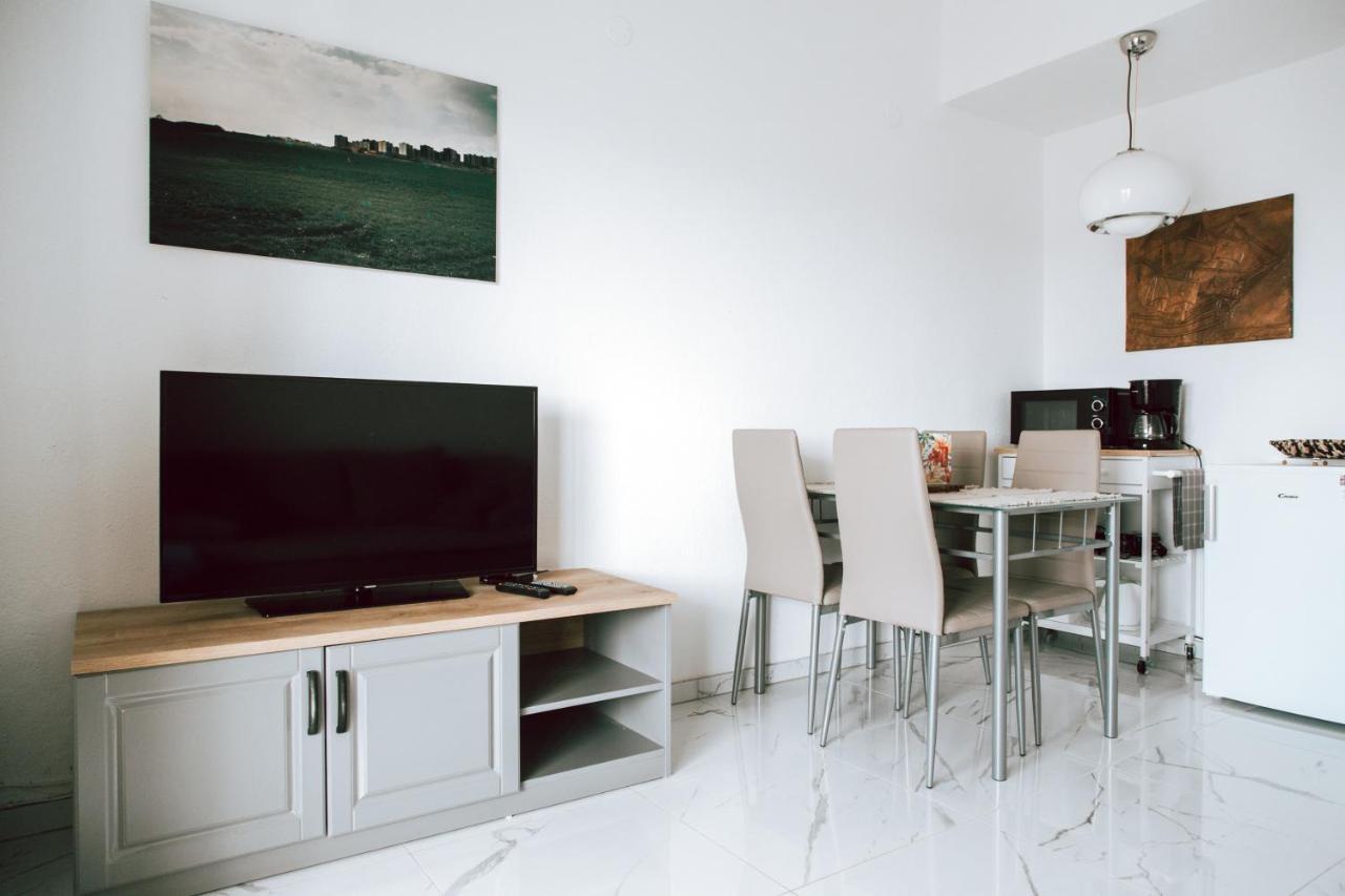 Apartments Potocki เมดูลิน ภายนอก รูปภาพ